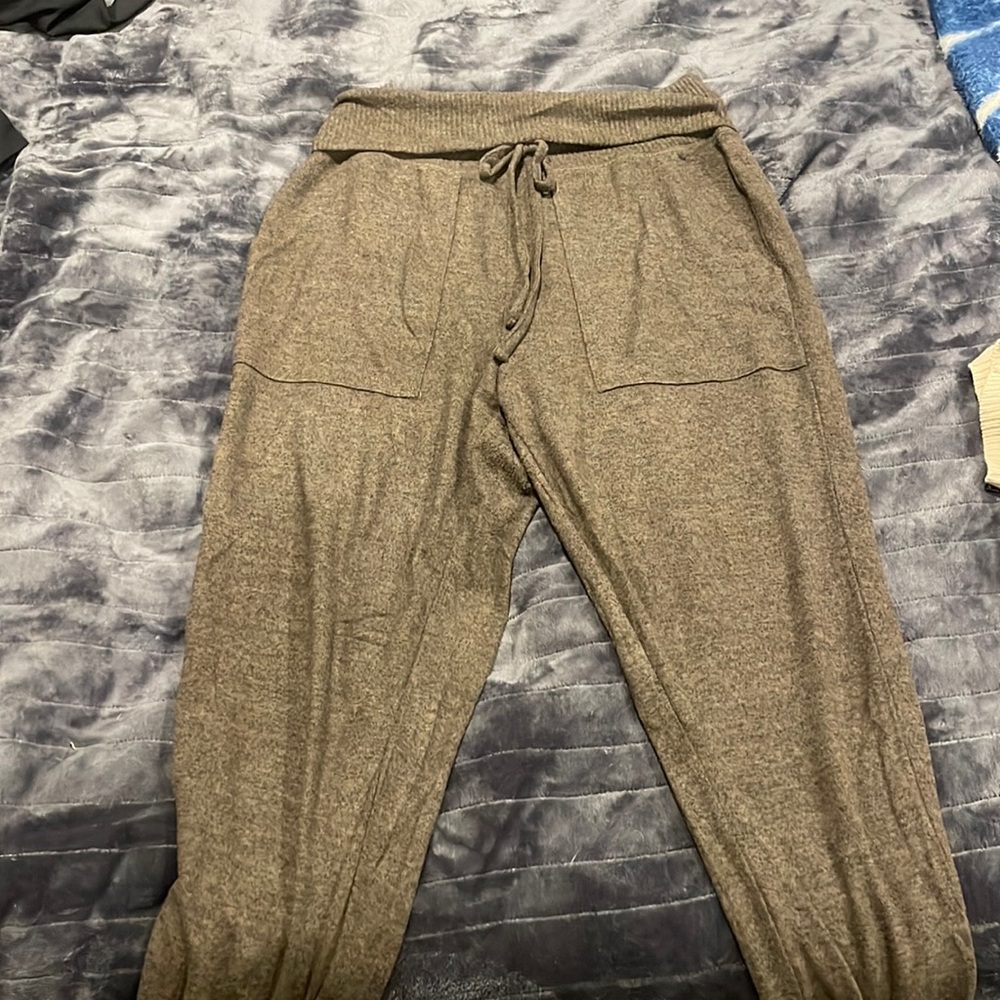 Aerie bed time jogger